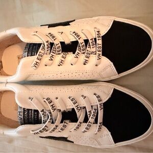 Vintage Havana Black and White Sneakers